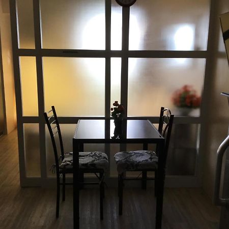 Condominium With Swimming Pool And Viewing Deck Tagaytay City Exterior foto