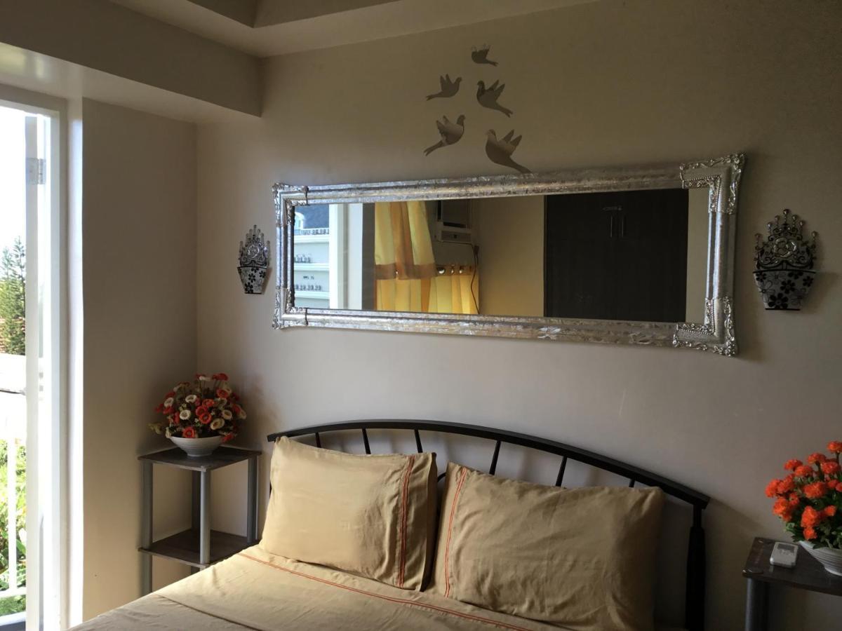 Condominium With Swimming Pool And Viewing Deck Tagaytay City Exterior foto